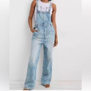 Aerie Baggy Y2K Women's Light Blue Denim Overalls Farmhouse bibs